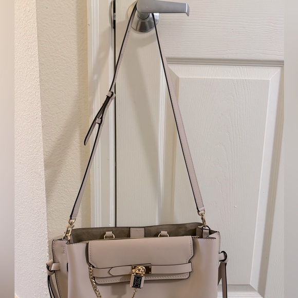 MICHAEL KORS Hamilton Legacy Large Leather Belted Satchel - Picture 2 of 11